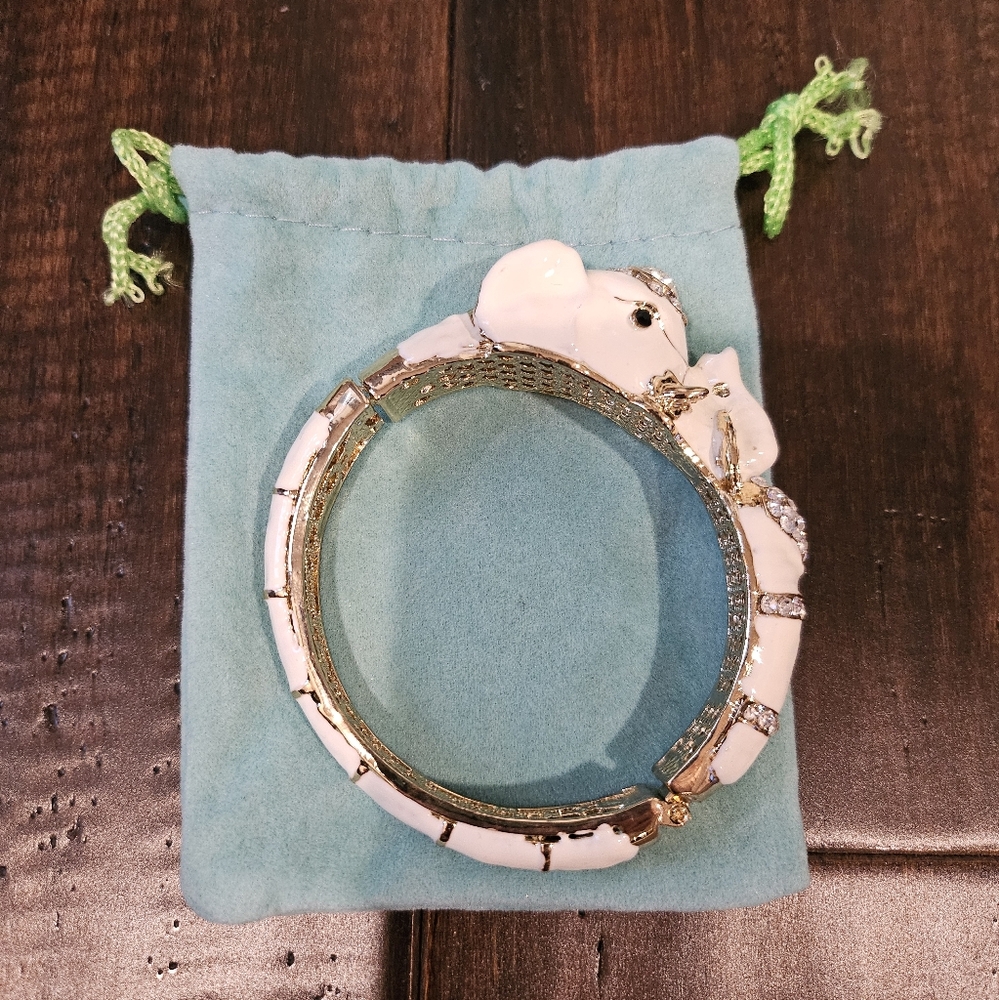 Ever Faith, White Enamel Elephant Bangle Bracelet, Austrian Crystals, Never Worn